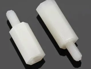 Entretoise / entretoise hexagonale en nylon M3 30 x 6 mm