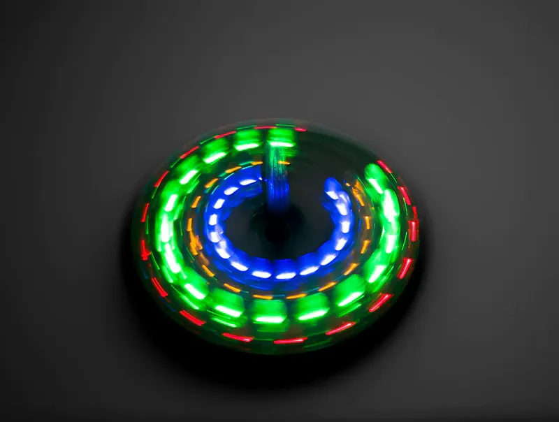 (Brico) Kit de soudure à faire soi-même : toupie / spinner lumineux